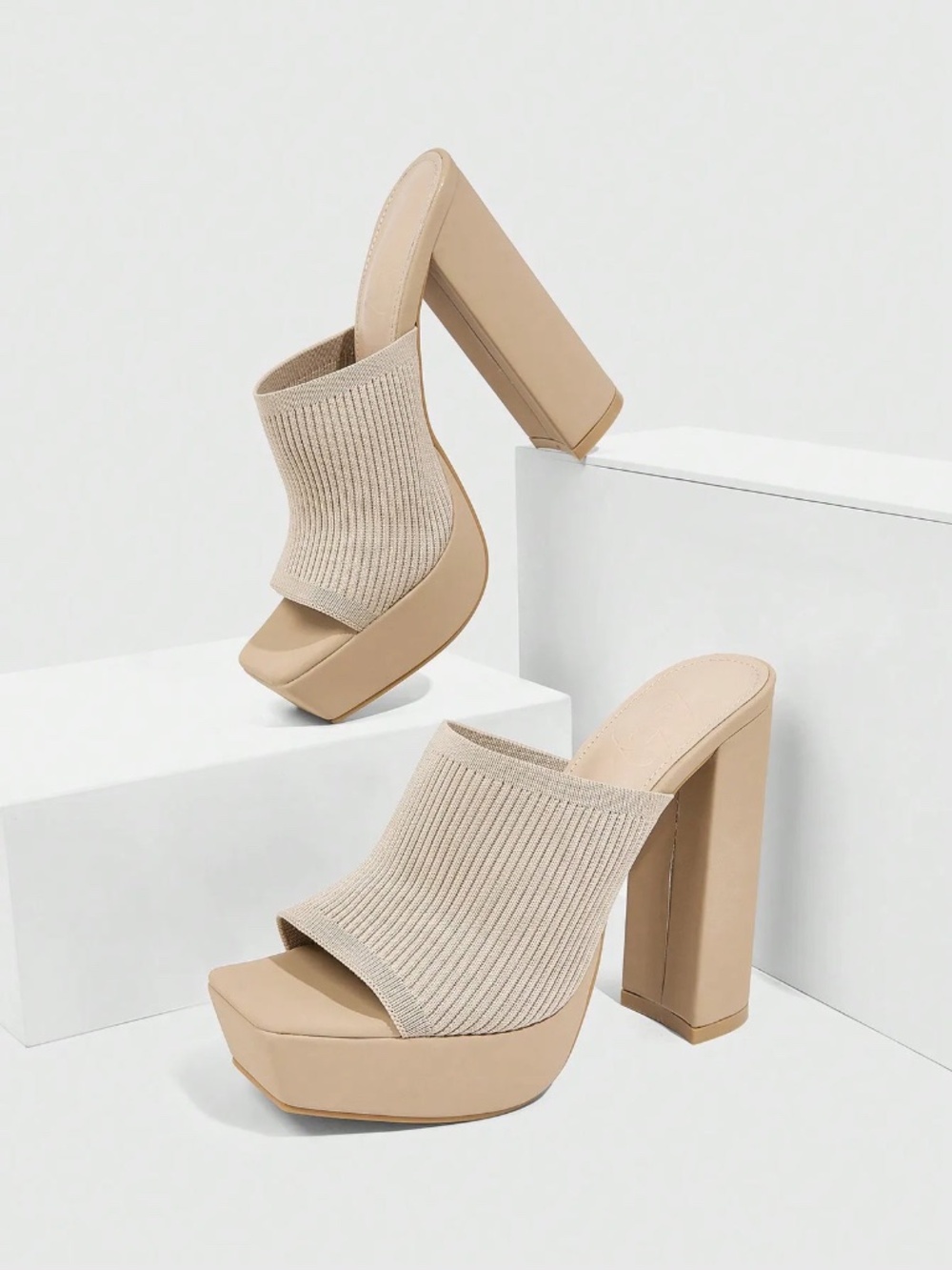 RIBBED KNIT SCULPTURAL BLOCK HEEL MULES PLATFORM SOLE - Picture 2 of 6